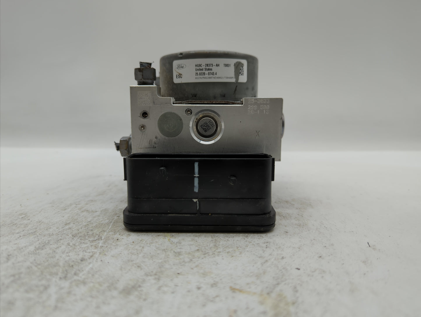 2017-2018 Ford Fusion ABS Pump Control Module Replacement P/N:HG9C-2B373-AH HG9C-2B373-CF, HG9C-2C219-MF Fits Fits 2017 2018