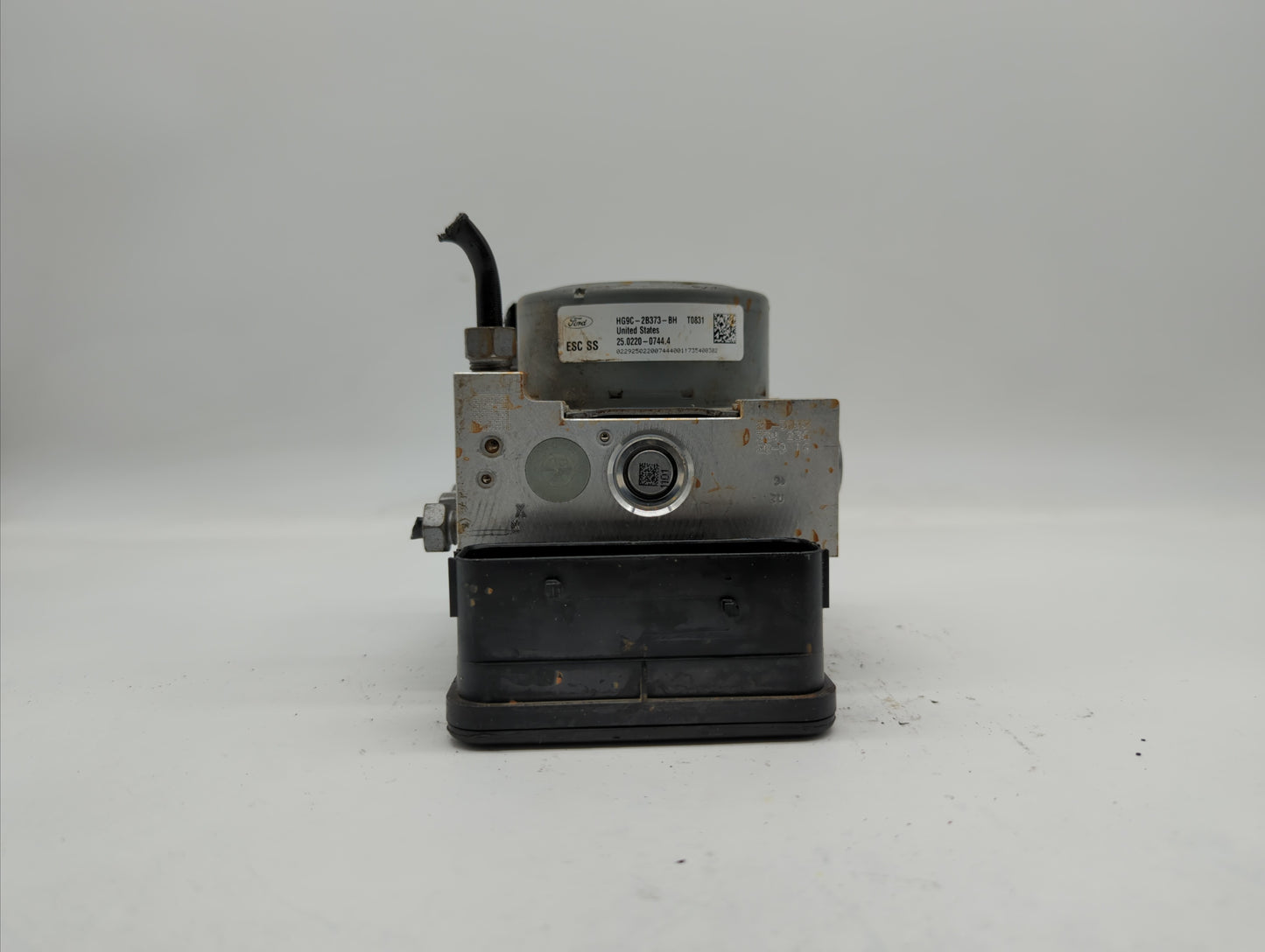 2017-2018 Ford Fusion ABS Pump Control Module Replacement P/N:HG9C-2B373-BG HG9C-2C219-LG, HG9C-2B373-BH Fits Fits 2017 2018