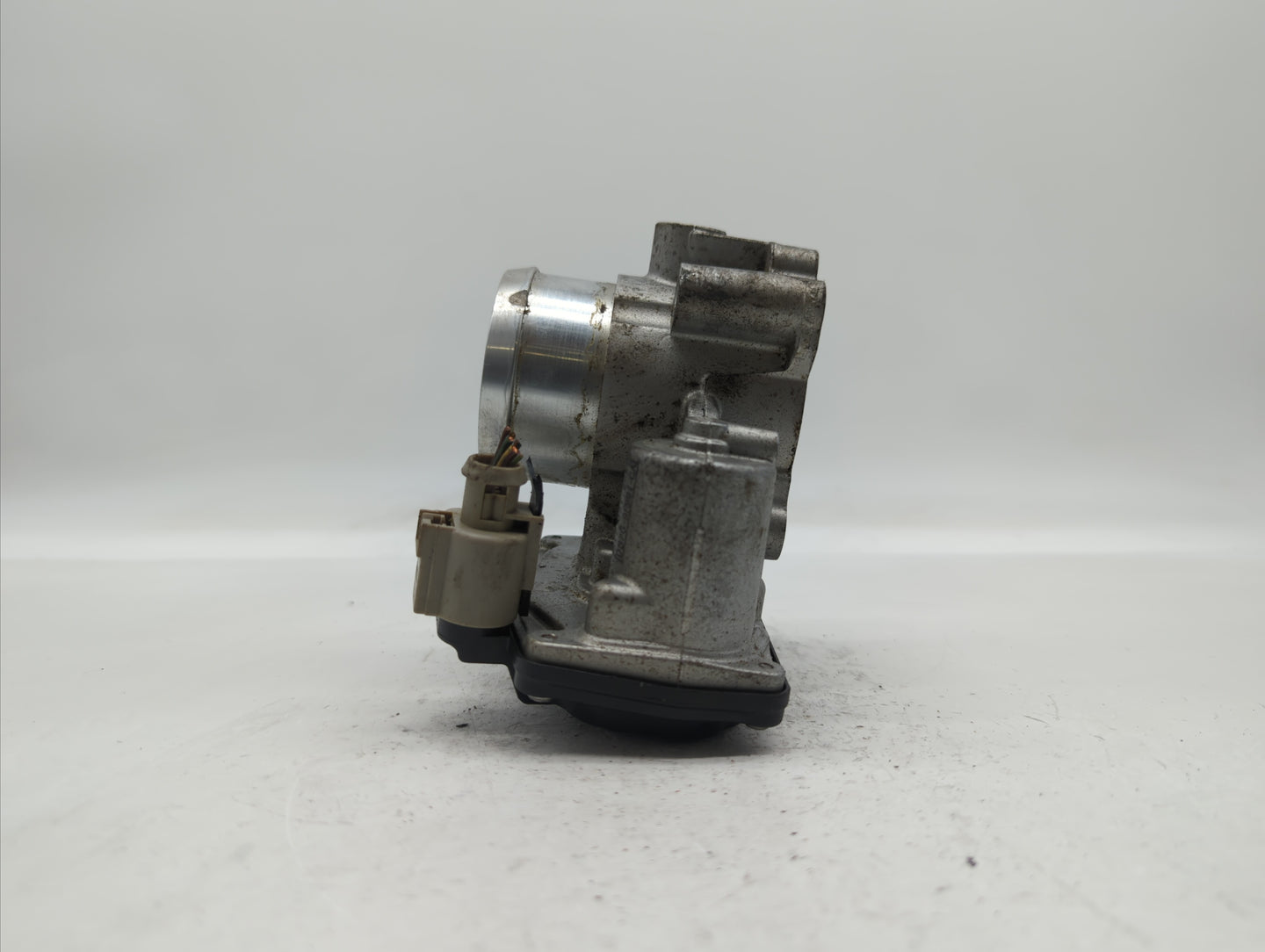 2014-2019 Ford Fusion Throttle Body P/N:DS7G-9F991-BB DS7G-9E991-BB, DS7G-9F991-CA Fits Fits 2014 2015 2016 2017 2018 2019 O