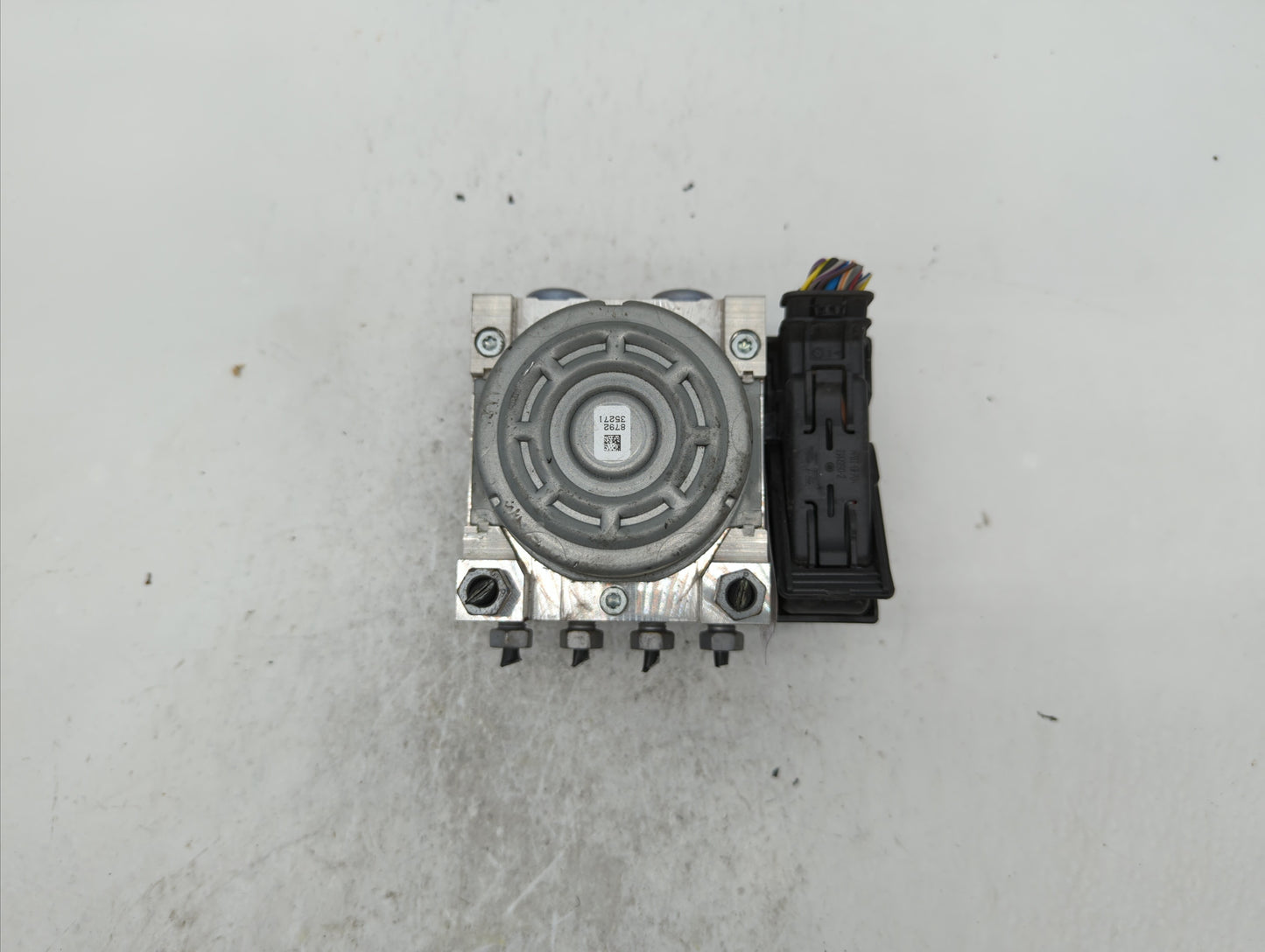 2017-2018 Ford Fusion ABS Pump Control Module Replacement P/N:HG9C-2B373-BG HG9C-2C219-LG, HG9C-2B373-BH Fits Fits 2017 2018