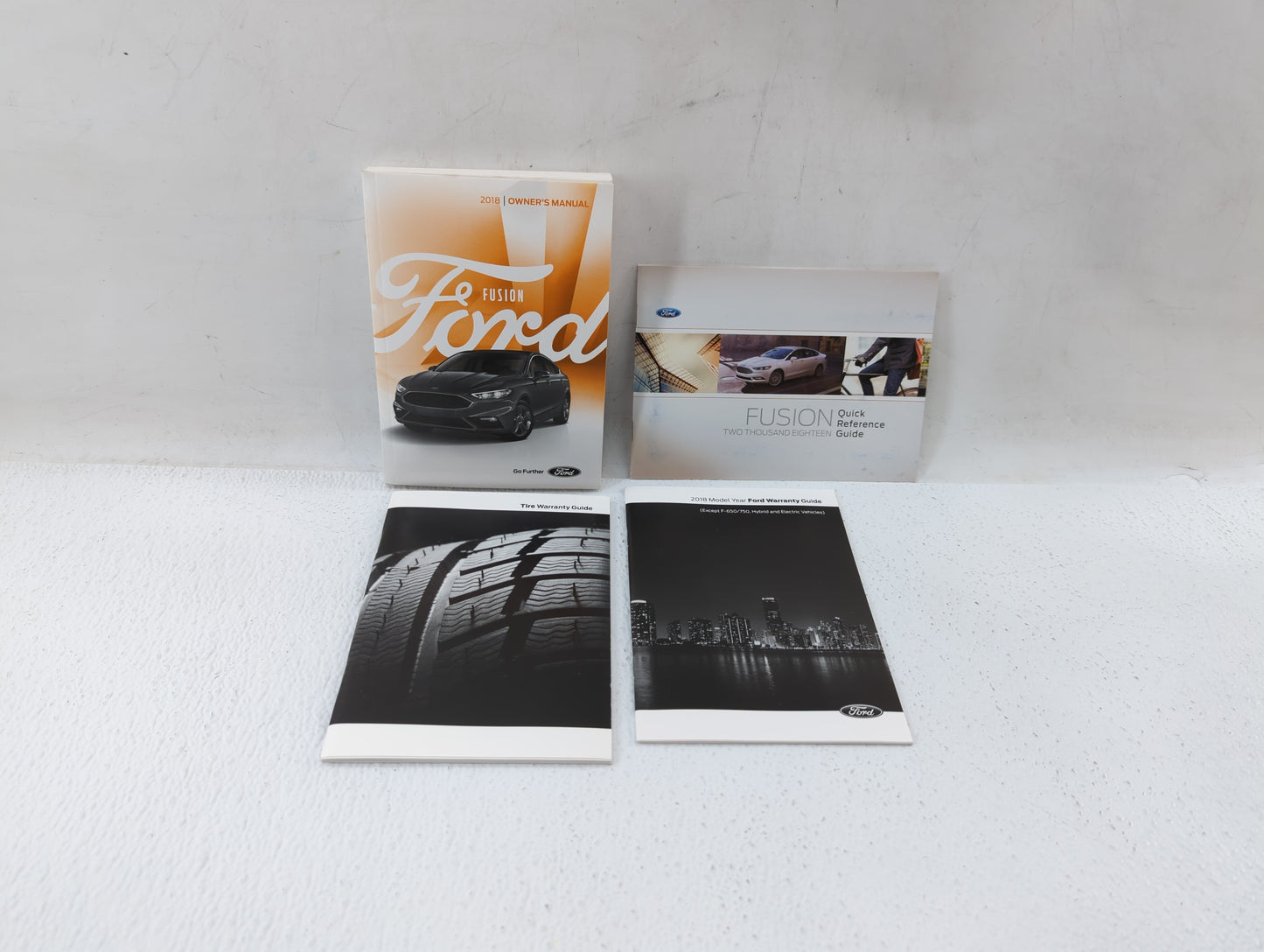 2018 Ford Fusion Owners Manual Book Guide P/N:JE5J19A321 AB OEM Used Auto Parts - Oemusedautoparts1.com