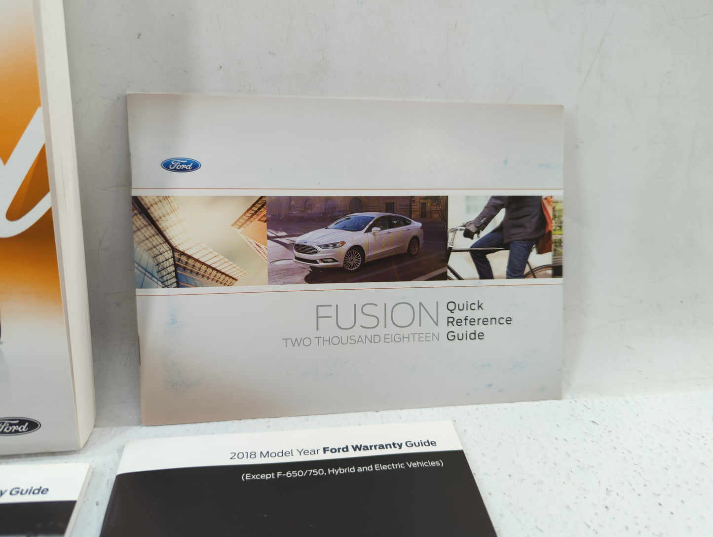 2018 Ford Fusion Owners Manual Book Guide P/N:JE5J19A321 AB OEM Used Auto Parts - Oemusedautoparts1.com