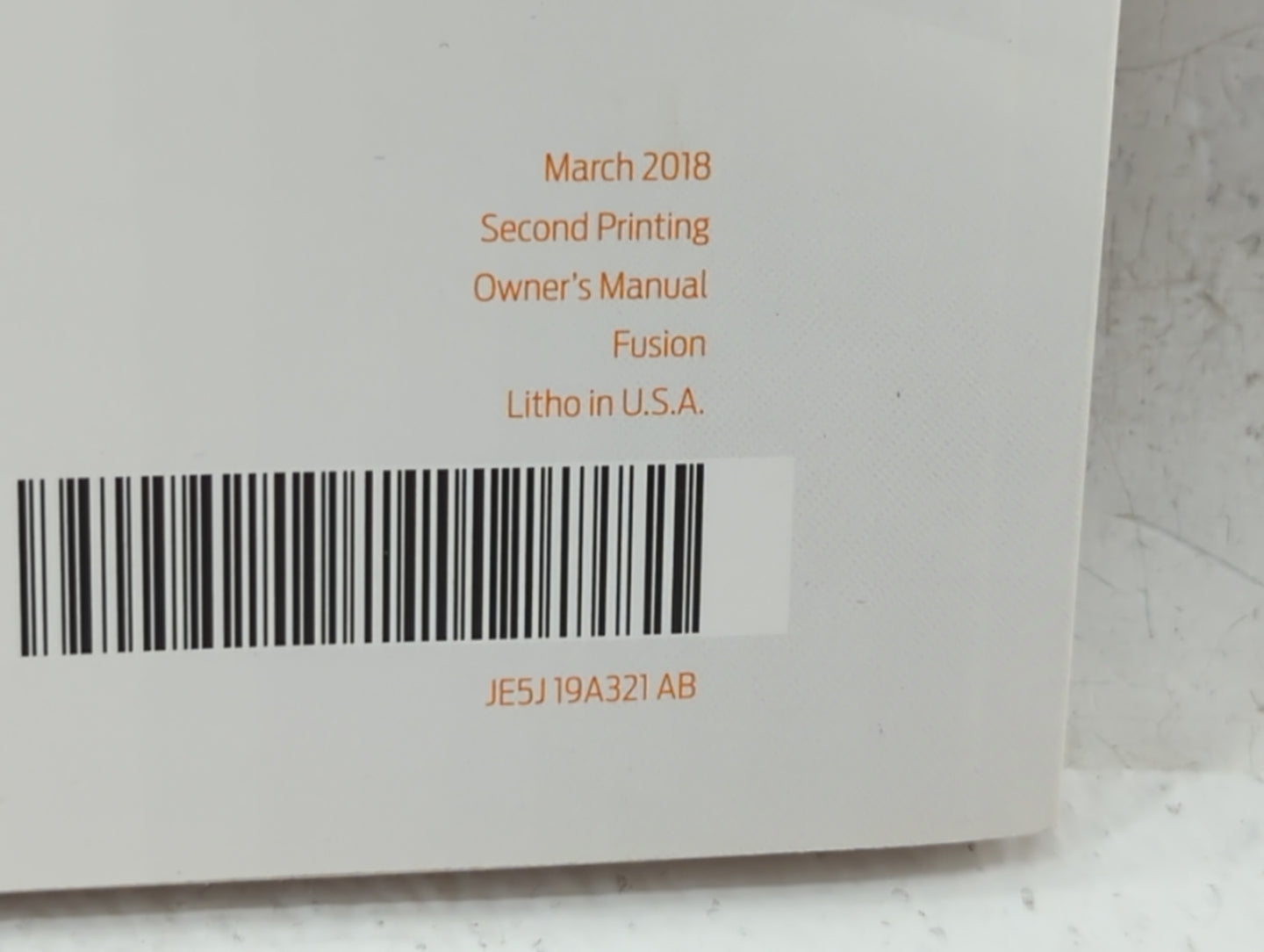 2018 Ford Fusion Owners Manual Book Guide P/N:JE5J19A321 AB OEM Used Auto Parts - Oemusedautoparts1.com