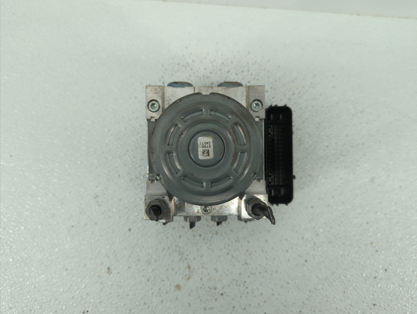 2017-2018 Ford Fusion ABS Pump Control Module Replacement P/N:HG9C-2B373-BG HG9C-2C219-LG, HG9C-2B373-BH Fits Fits 2017 2018