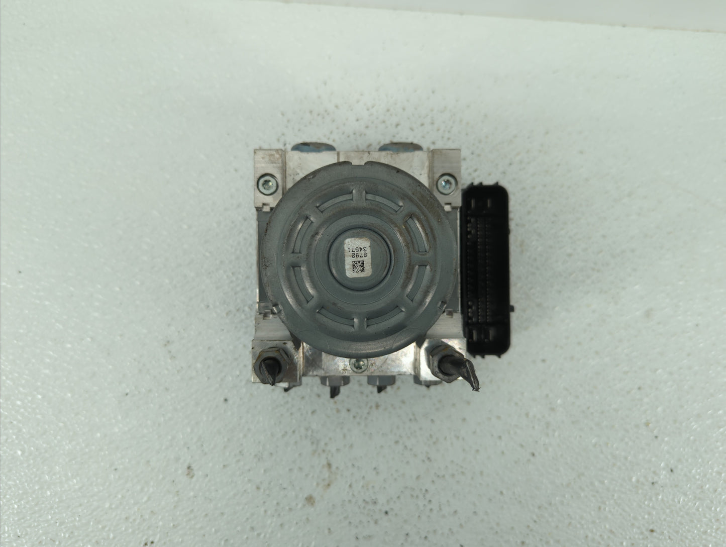 2017-2018 Ford Fusion ABS Pump Control Module Replacement P/N:HG9C-2B373-BG HG9C-2C219-LG, HG9C-2B373-BH Fits Fits 2017 2018