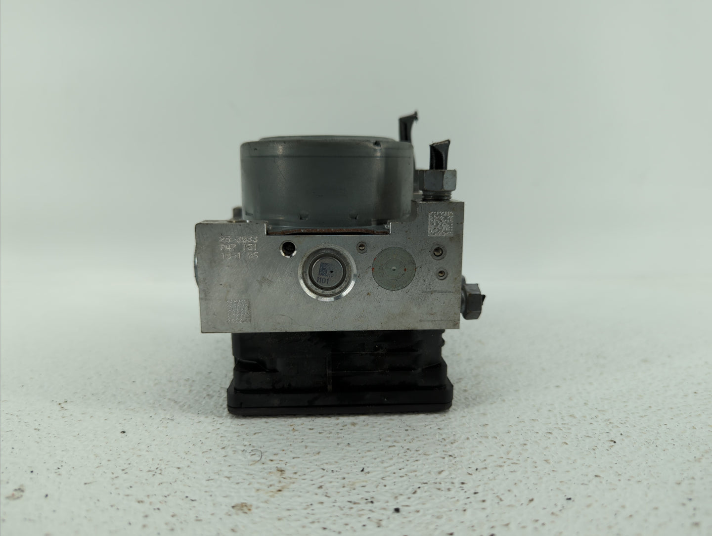 2017-2018 Ford Fusion ABS Pump Control Module Replacement P/N:HG9C-2B373-BG HG9C-2C219-LG, HG9C-2B373-BH Fits Fits 2017 2018