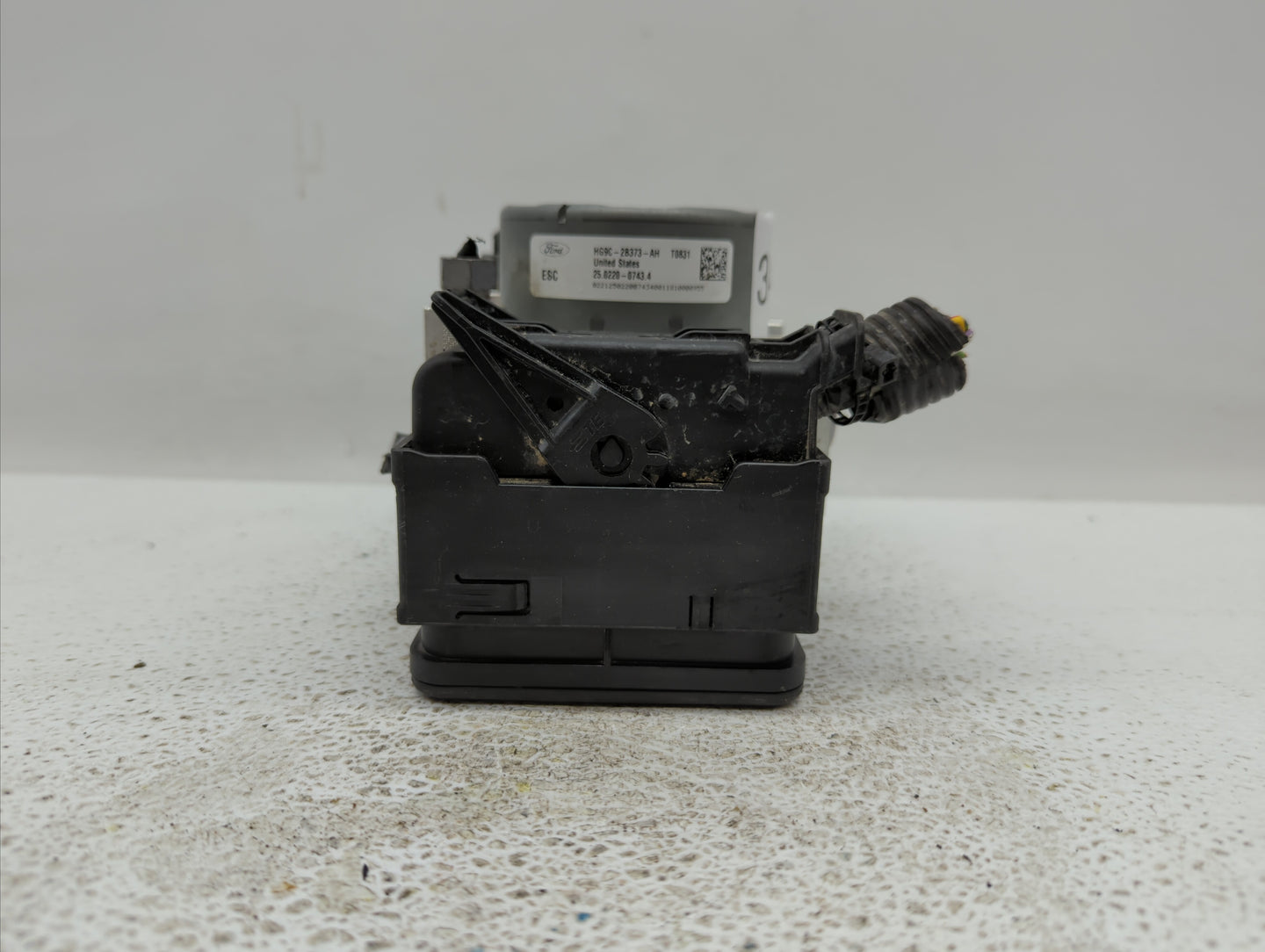 2017-2018 Ford Fusion ABS Pump Control Module Replacement P/N:HG9C-2B373-AH HG9C-2B373-CF, HG9C-2C219-MF Fits Fits 2017 2018