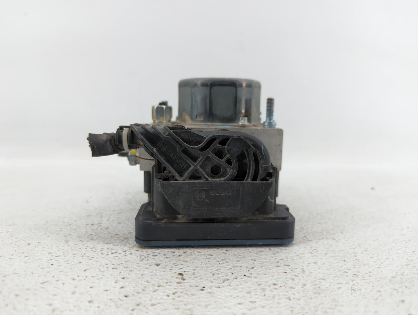 2018 Ford Fusion ABS Pump Control Module Replacement P/N:47660 3SG0A Fits OEM Used Auto Parts - Oemusedautoparts1.com