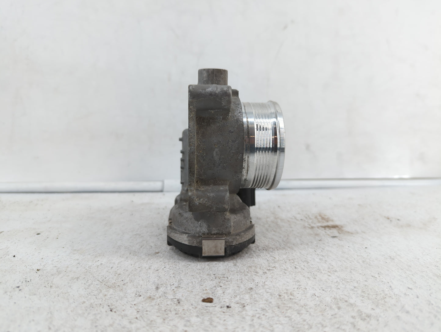 2014-2019 Ford Fusion Throttle Body P/N:0 280 750 566 DS7E-9F991-BB Fits Fits 2014 2015 2016 2017 2018 2019 OEM Used Auto Pa