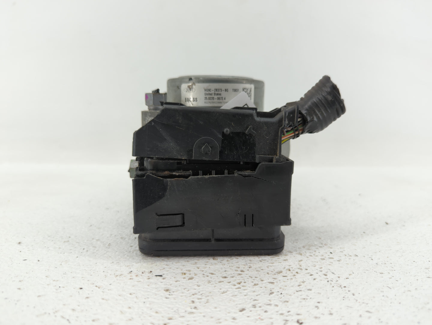 2017-2018 Ford Fusion ABS Pump Control Module Replacement P/N:HG9C-2B373-BG HG9C-2C219-LG, HG9C-2B373-BH Fits Fits 2017 2018
