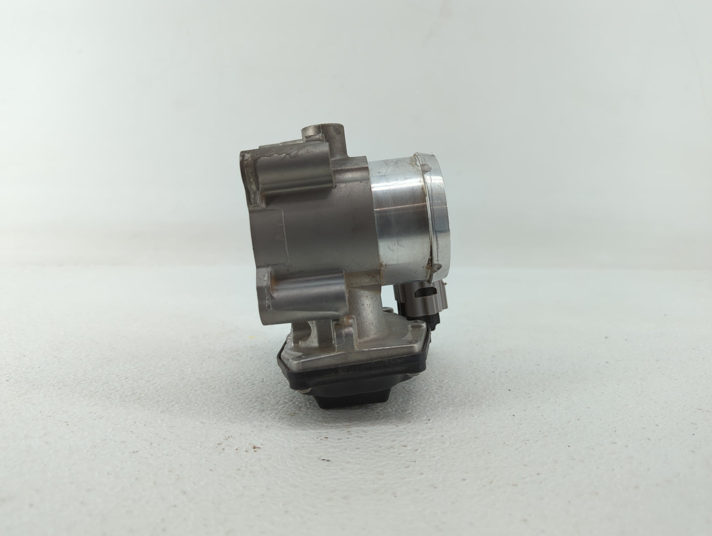 2014-2019 Ford Fusion Throttle Body P/N:50989011 DS7G-9F991-BB, DS7G-9E991-BB Fits Fits 2014 2015 2016 2017 2018 2019 OEM Us