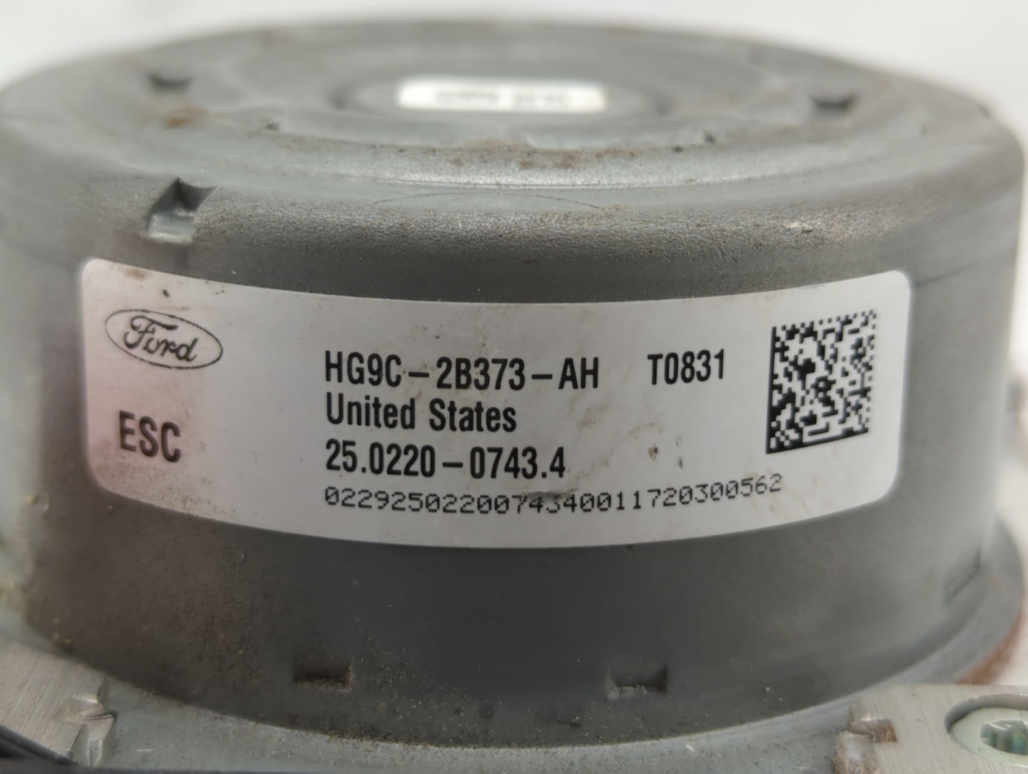 2017-2018 Ford Fusion ABS Pump Control Module Replacement P/N:HG9C-2B373-AH HG9C-2B373-CF, HG9C-2C219-MF Fits Fits 2017 2018