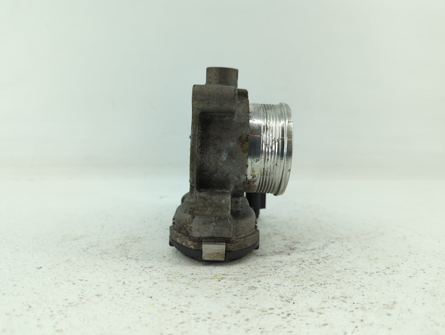 2014-2020 Ford Fusion Throttle Body P/N:DS7E-9F991-BB Fits Fits 2014 2015 2016 2017 2018 2019 2020 2021 2022 OEM Used Auto P