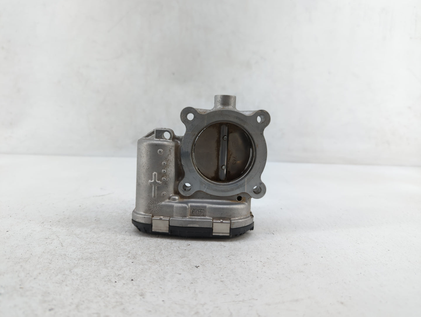2014-2020 Ford Fusion Throttle Body P/N:DS7E-9F991-BB Fits Fits 2014 2015 2016 2017 2018 2019 2020 2021 2022 OEM Used Auto P