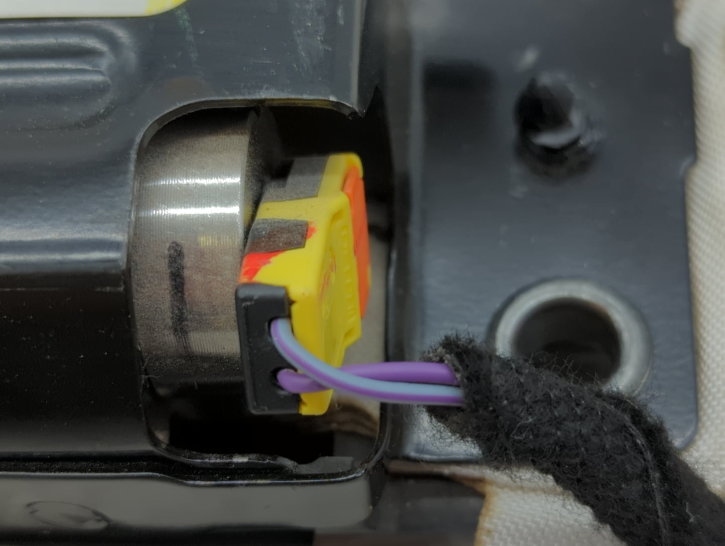 2013-2020 Ford Fusion Air Bag Passenger Right Knee OEM P/N:DG93-54045J76-BD3JA6 Fits Fits 2013 2014 2015 2016 2017 2018 2019