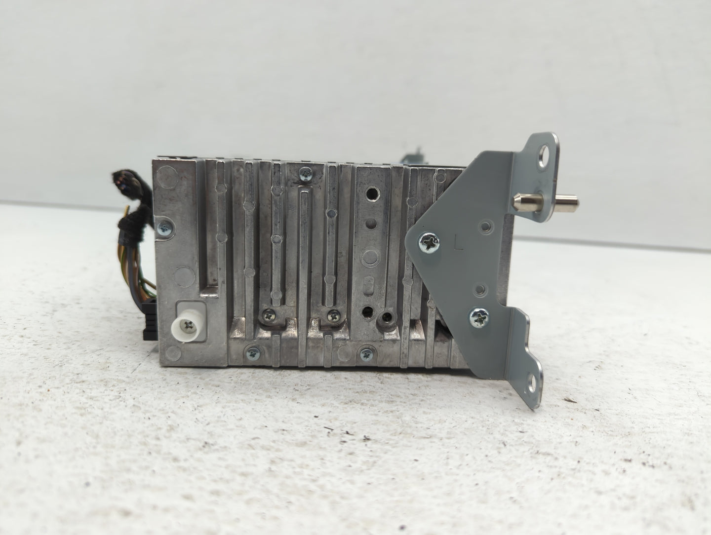 2017-2020 Ford Fusion Am Fm Cd Player Radio Receiver - Oemusedautoparts1.com