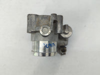 2014-2020 Ford Fusion Throttle Body P/N:DS7G-9F991-CA DS7G-9F991-BB Fits Fits 2014 2015 2016 2017 2018 2019 2020 OEM Used Au