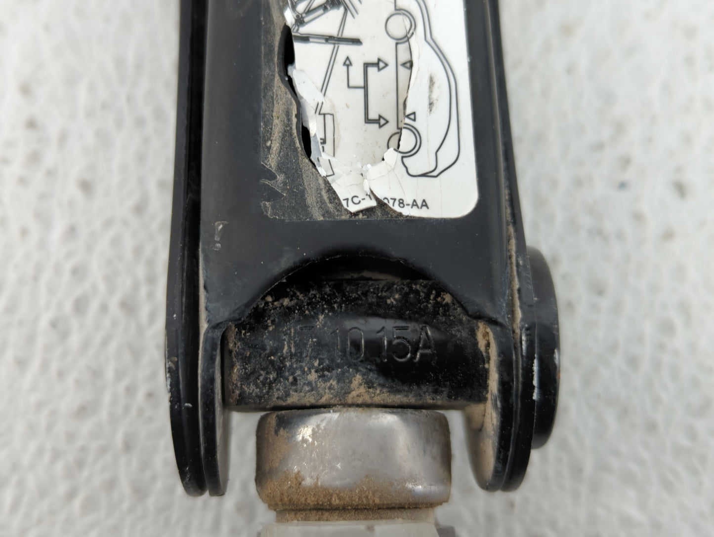 2018 Ford Fusion Spare Scissor Car Jack - Oemusedautoparts1.com