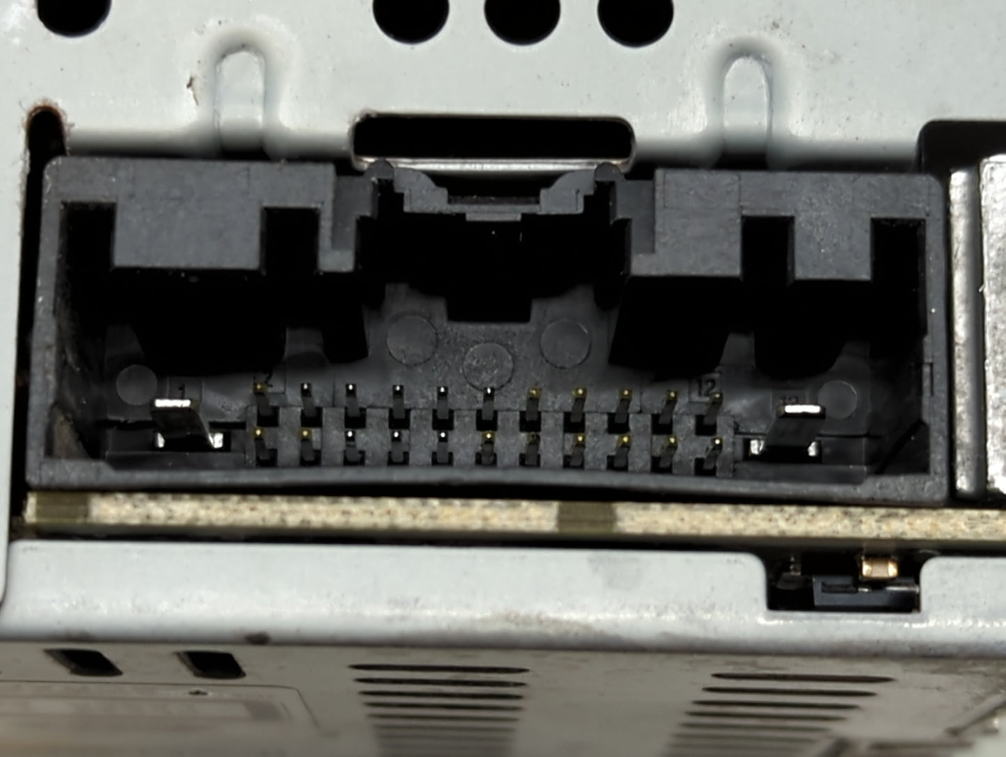 2017-2020 Ford Fusion Radio AM FM Cd Player Receiver Replacement P/N:HS7T-19C107-ZD FS7T-19C107-YD Fits Fits 2017 2018 2019 