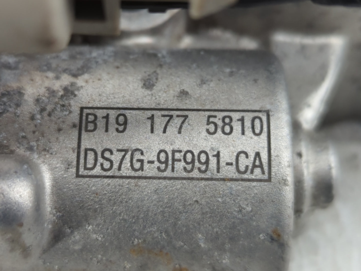 2014-2020 Ford Fusion Throttle Body P/N:DS7G-9F991-CA Fits Fits 2014 2015 2016 2017 2018 2019 2020 OEM Used Auto Parts - Oem