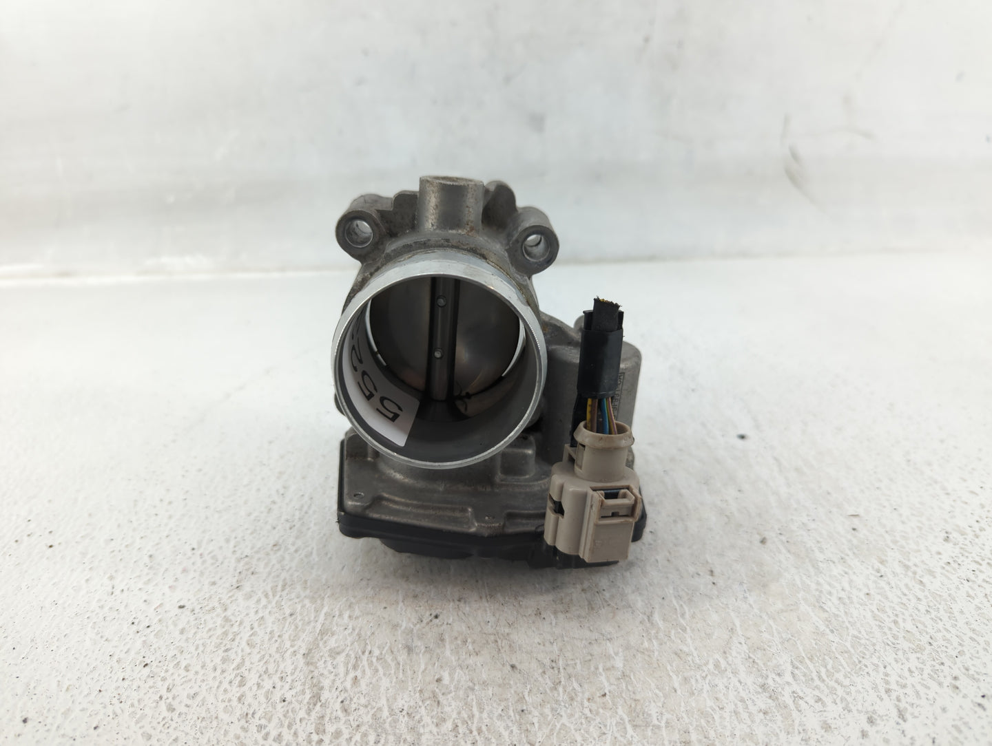 2014-2020 Ford Fusion Throttle Body P/N:DS7G-9F991-CA Fits Fits 2014 2015 2016 2017 2018 2019 2020 OEM Used Auto Parts - Oem