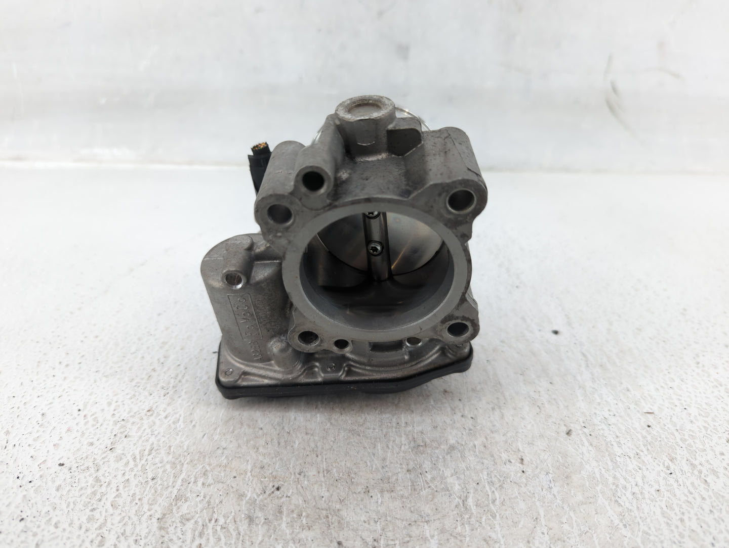 2014-2020 Ford Fusion Throttle Body P/N:DS7G-9F991-CA Fits Fits 2014 2015 2016 2017 2018 2019 2020 OEM Used Auto Parts - Oem