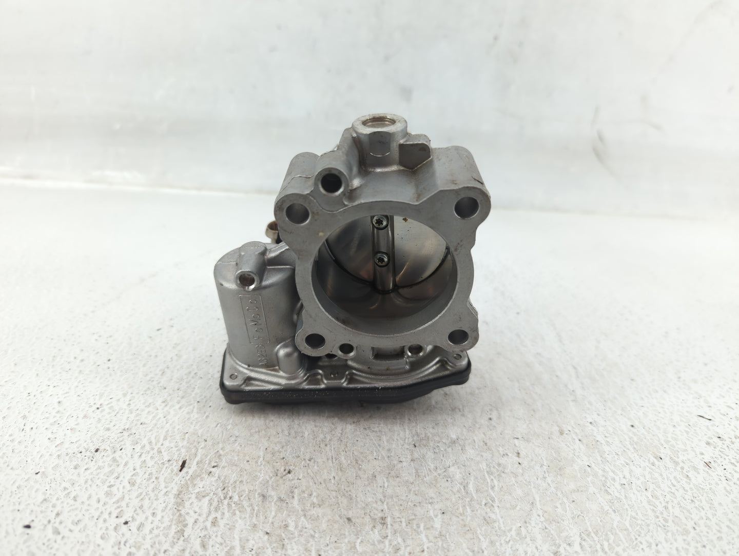 2014-2020 Ford Fusion Throttle Body P/N:DS7G-9F991-CA Fits Fits 2014 2015 2016 2017 2018 2019 2020 OEM Used Auto Parts - Oem