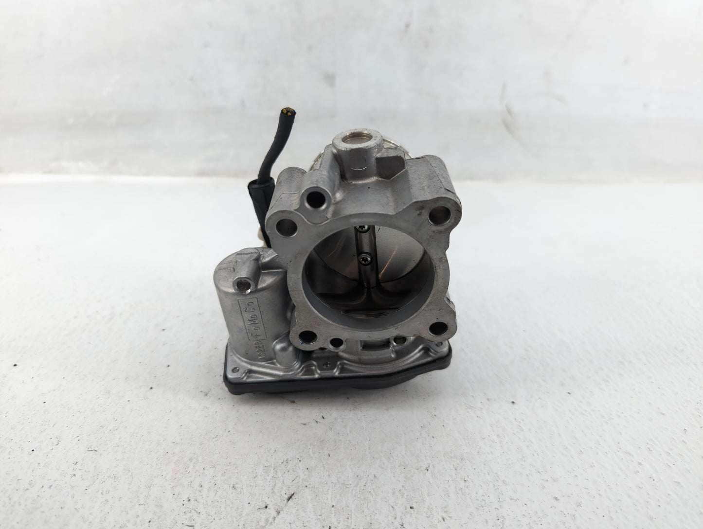 2014-2020 Ford Fusion Throttle Body P/N:DS7G-9F991-BB Fits Fits 2014 2015 2016 2017 2018 2019 2020 OEM Used Auto Parts - Oem