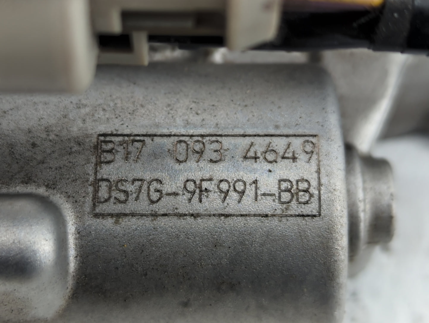 2014-2020 Ford Fusion Throttle Body P/N:DS7G-9F991-BB Fits Fits 2014 2015 2016 2017 2018 2019 2020 OEM Used Auto Parts - Oem