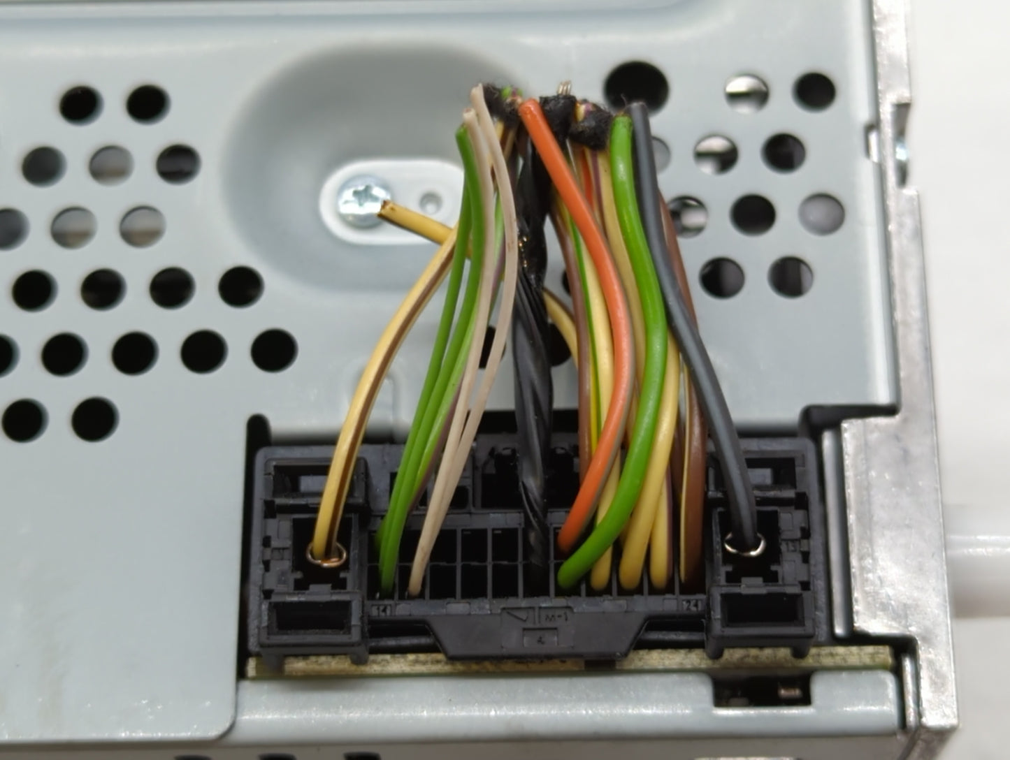 2017-2020 Ford Fusion Radio AM FM Cd Player Receiver Replacement P/N:HS7T-19C107-ZD Fits Fits 2017 2018 2019 2020 OEM Used A