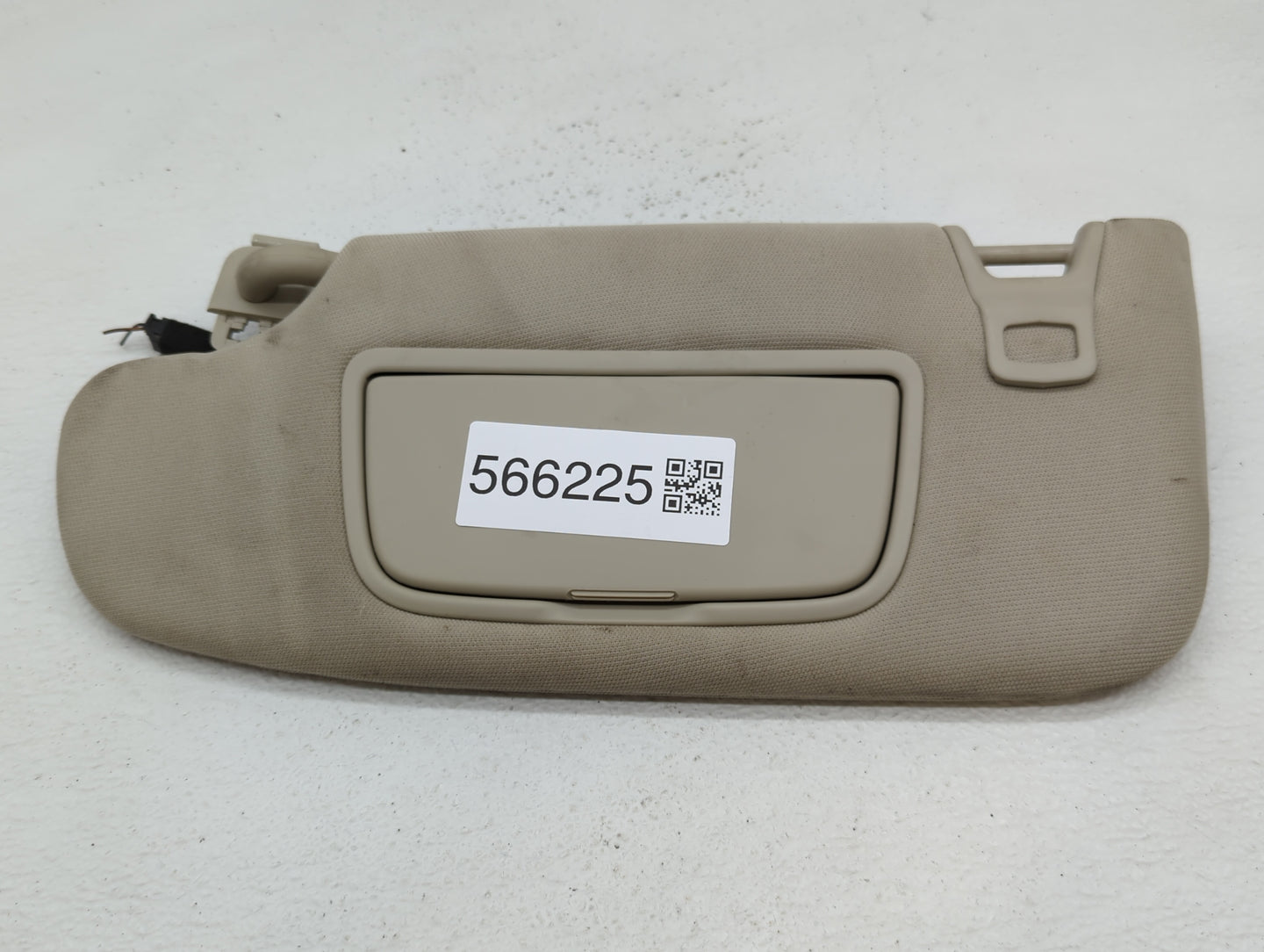 2017-2020 Ford Fusion Sun Visor Shade Replacement Passenger Right Mirror Fits Fits 2017 2018 2019 2020 OEM Used Auto Parts -