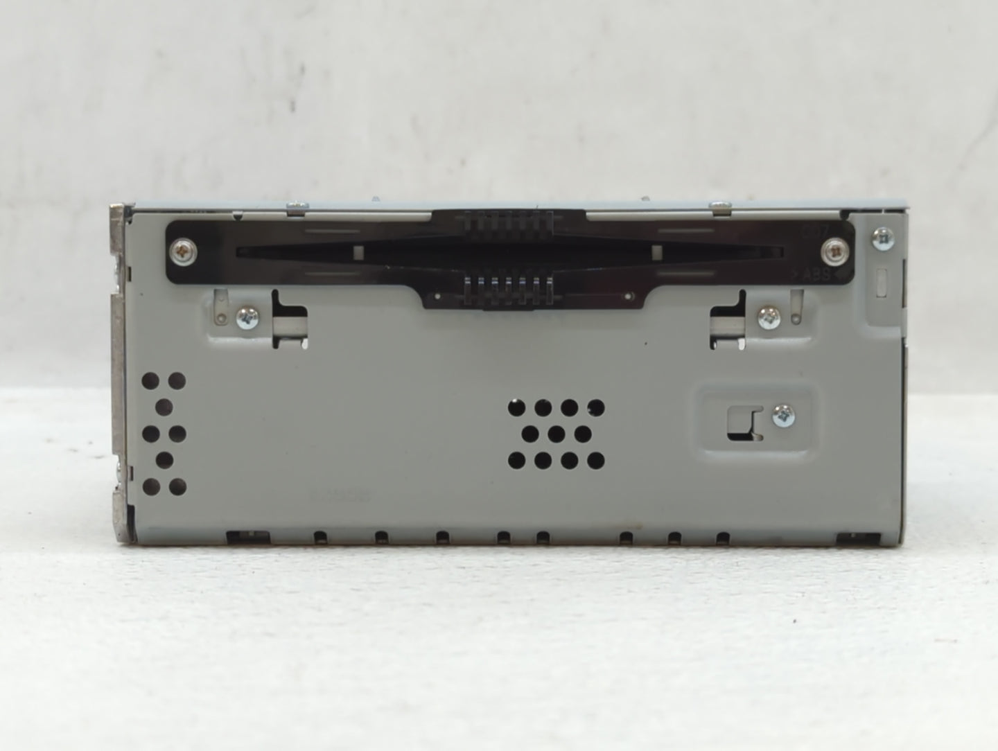2017-2020 Ford Fusion Am Fm Cd Player Radio Receiver - Oemusedautoparts1.com
