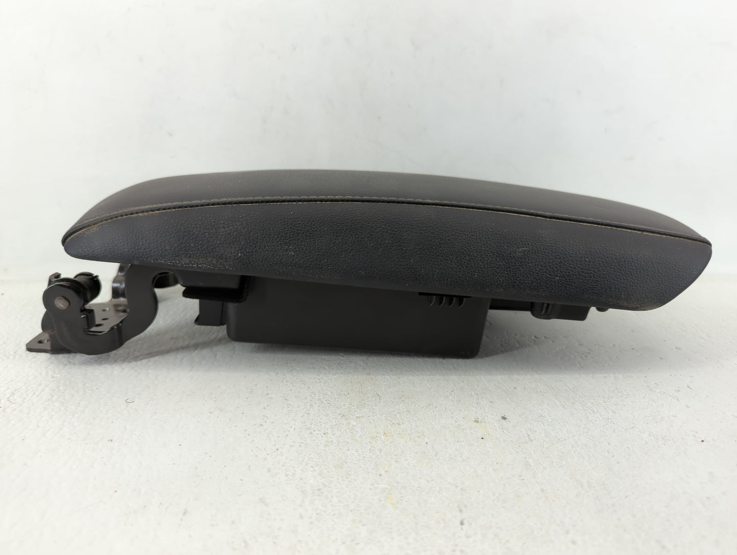 2018 Ford Fusion Center Console Armrest Cover Lid Black - Oemusedautoparts1.com