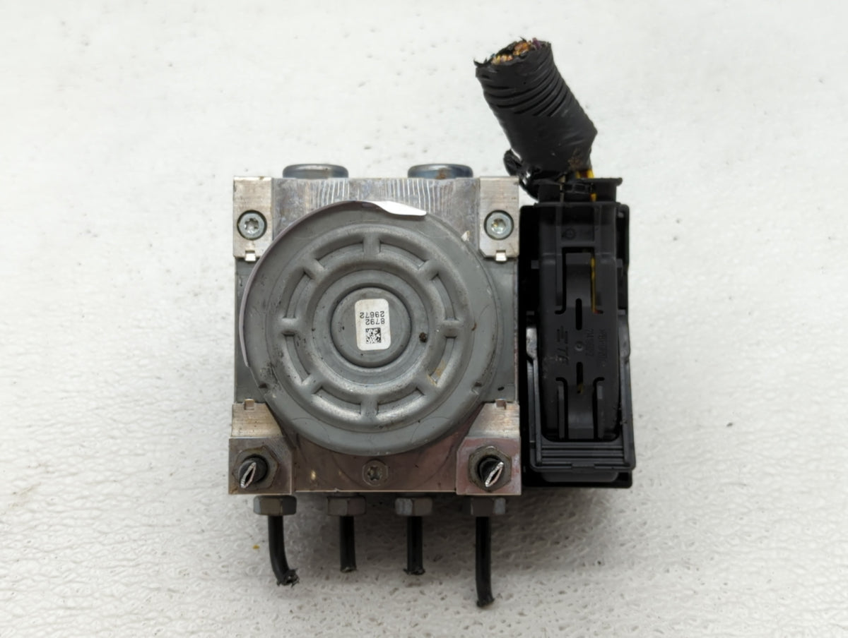 2017-2018 Ford Fusion Anti-Lock Brake ABS Pump Module Actuator OEM P/N:HG9C-2B373-BH Fits Fits 2017 2018 OEM Used Auto Parts