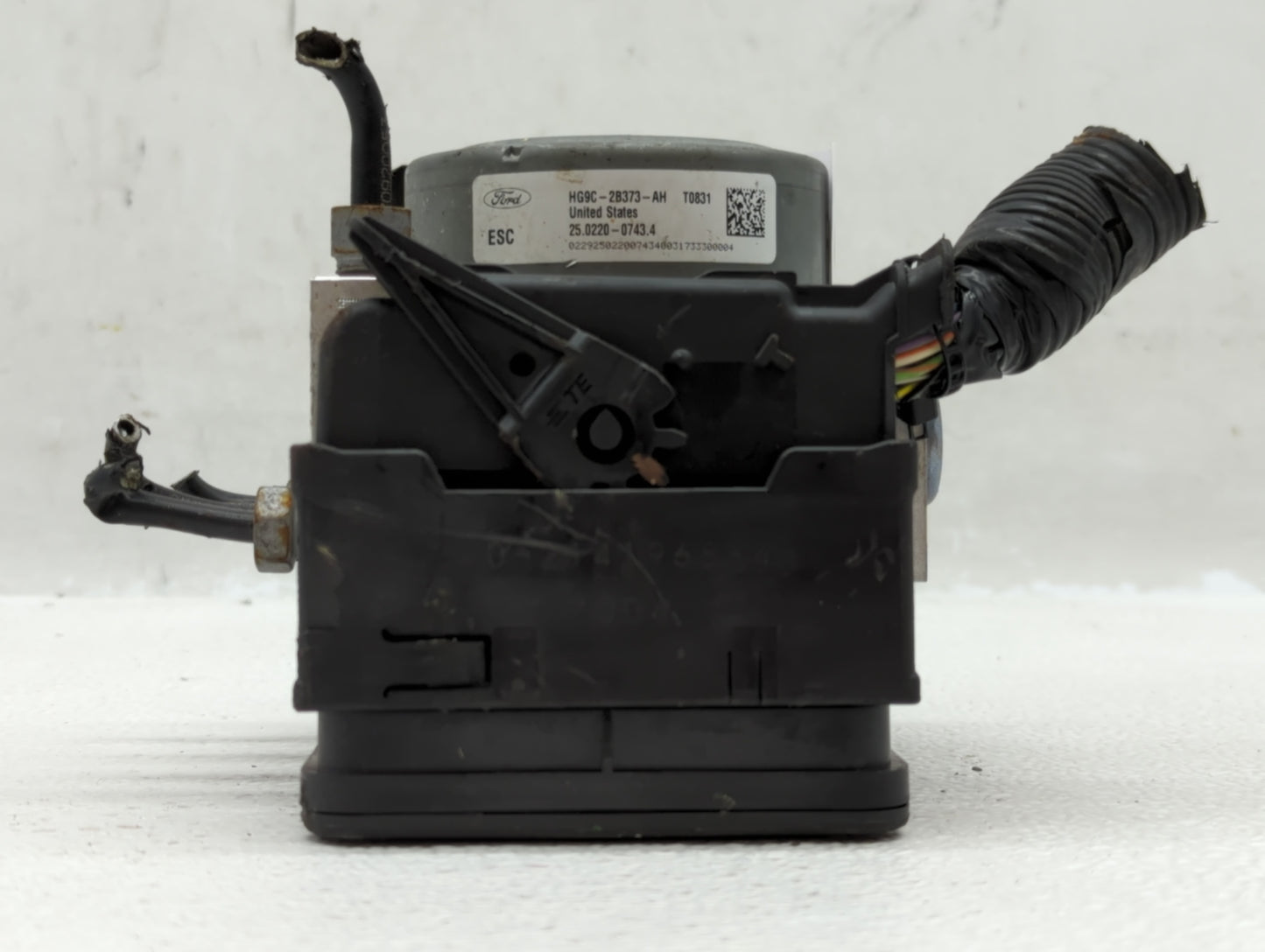 2017-2018 Ford Fusion ABS Pump Control Module Replacement P/N:HG9C-2B373-AH Fits Fits 2017 2018 OEM Used Auto Parts - Oemuse