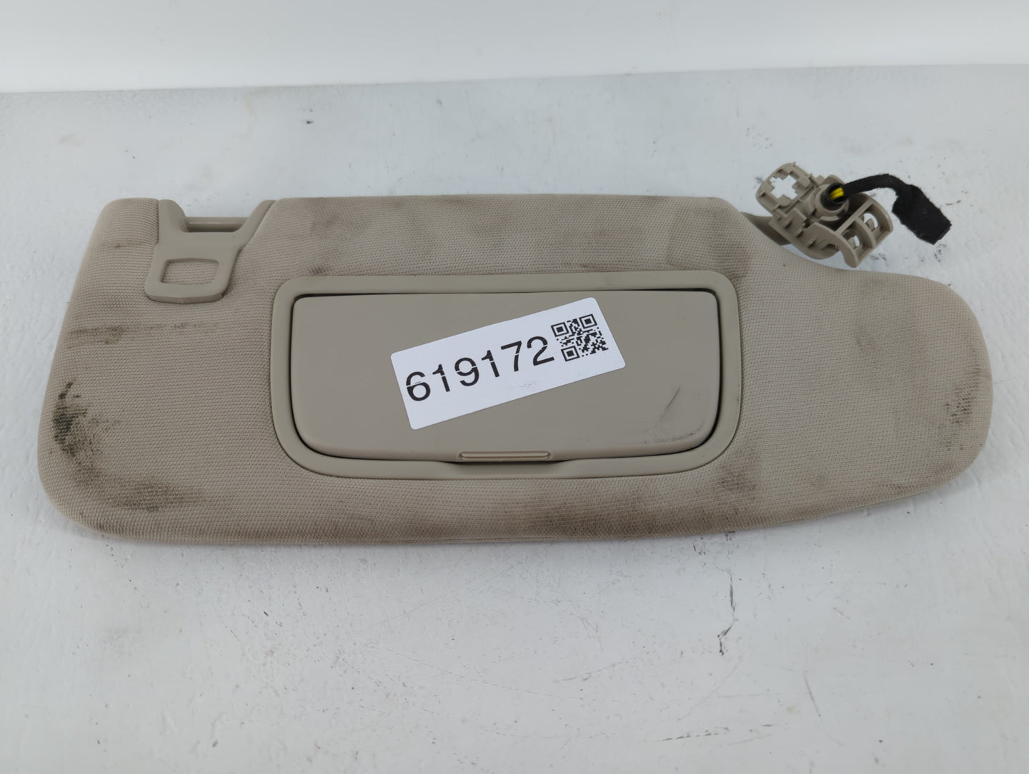 2017-2020 Ford Fusion Sun Visor Shade Replacement Passenger Right Mirror Fits Fits 2017 2018 2019 2020 OEM Used Auto Parts -