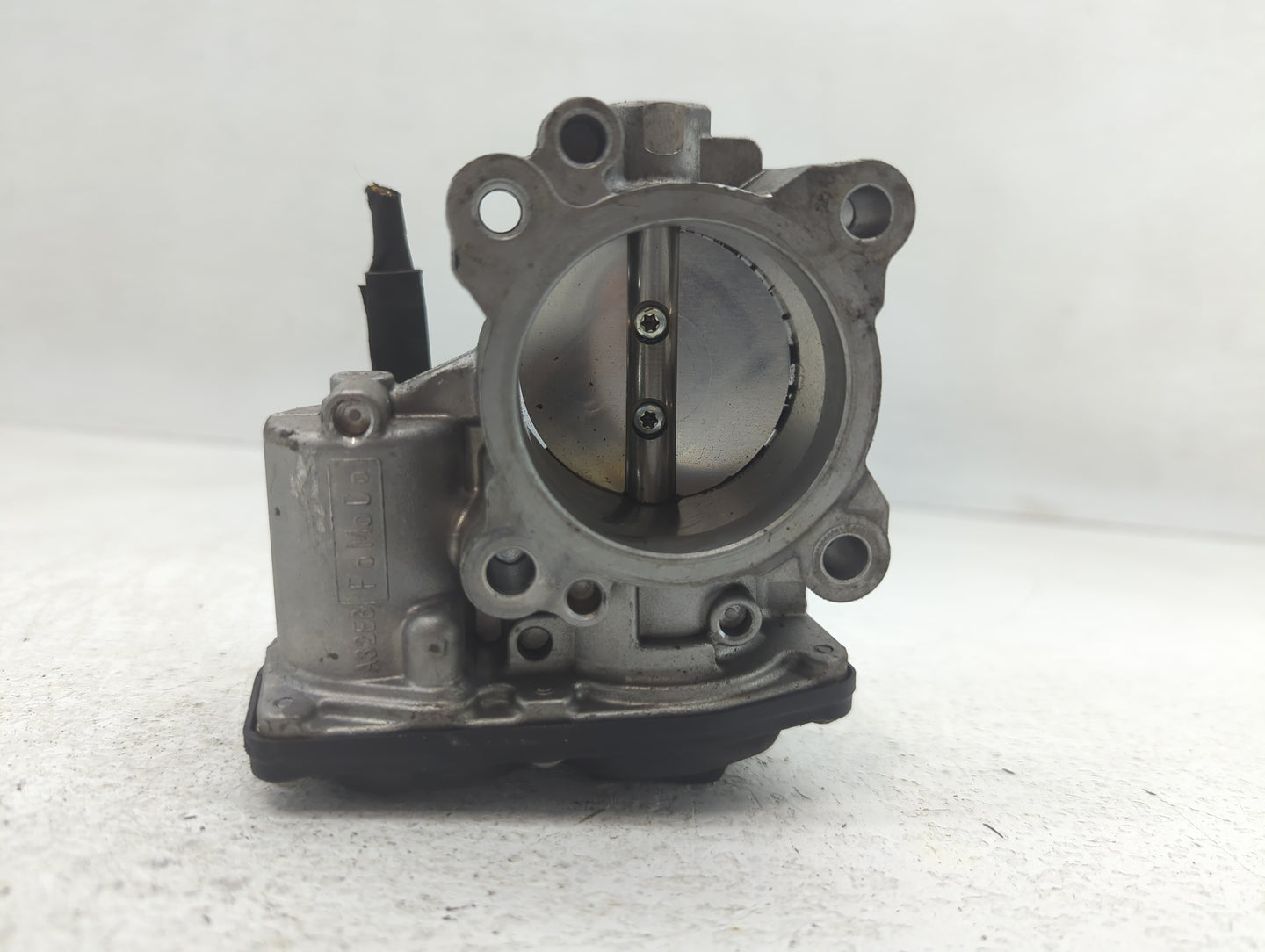 2014-2020 Ford Fusion Throttle Body P/N:DS7G-9F991-CA B18 045 6082 Fits Fits 2014 2015 2016 2017 2018 2019 2020 OEM Used Aut