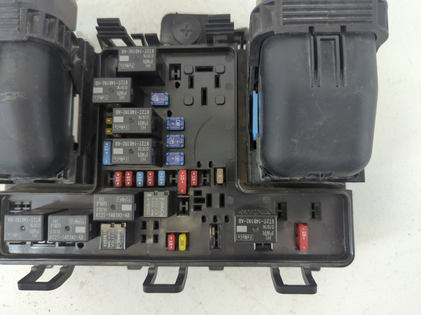 2017-2020 Ford Fusion Fusebox Fuse Box Panel Relay Module P/N:HG9T 14D068AD_01 Fits Fits 2017 2018 2019 2020 OEM Used Auto P