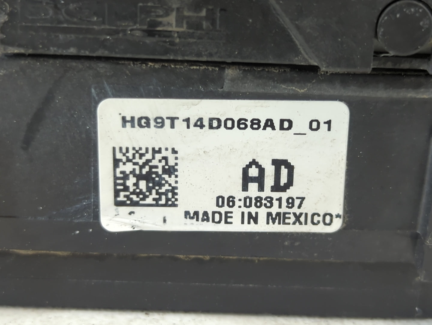2017-2020 Ford Fusion Fusebox Fuse Box Panel Relay Module P/N:HG9T 14D068AD_01 Fits Fits 2017 2018 2019 2020 OEM Used Auto P