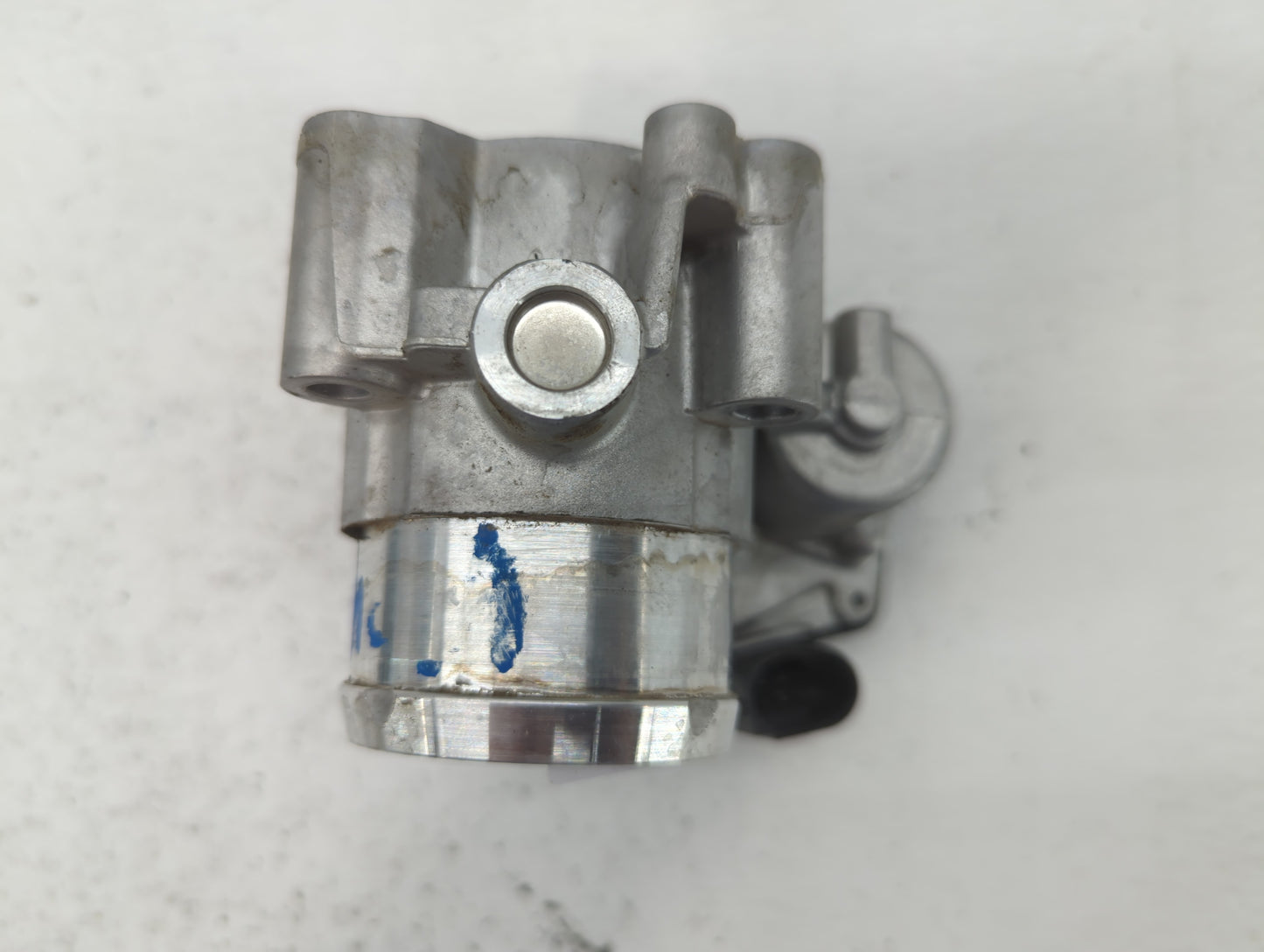 2014-2020 Ford Fusion Throttle Body P/N:DS7G-9F991-CA Fits Fits 2014 2015 2016 2017 2018 2019 2020 OEM Used Auto Parts - Oem