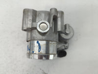 2014-2020 Ford Fusion Throttle Body P/N:DS7G-9F991-CA Fits Fits 2014 2015 2016 2017 2018 2019 2020 OEM Used Auto Parts - Oem