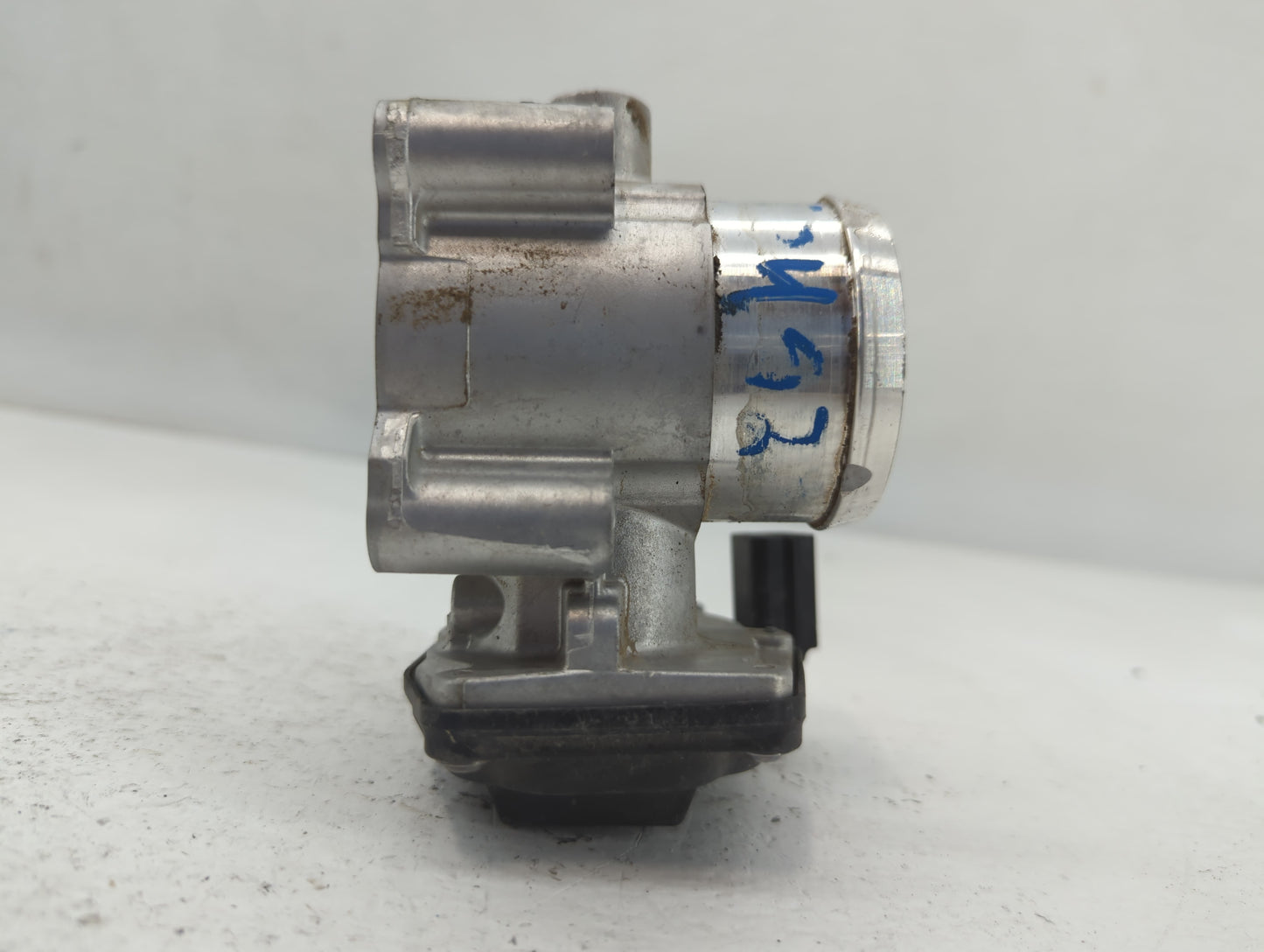 2014-2020 Ford Fusion Throttle Body P/N:DS7G-9F991-CA Fits Fits 2014 2015 2016 2017 2018 2019 2020 OEM Used Auto Parts - Oem