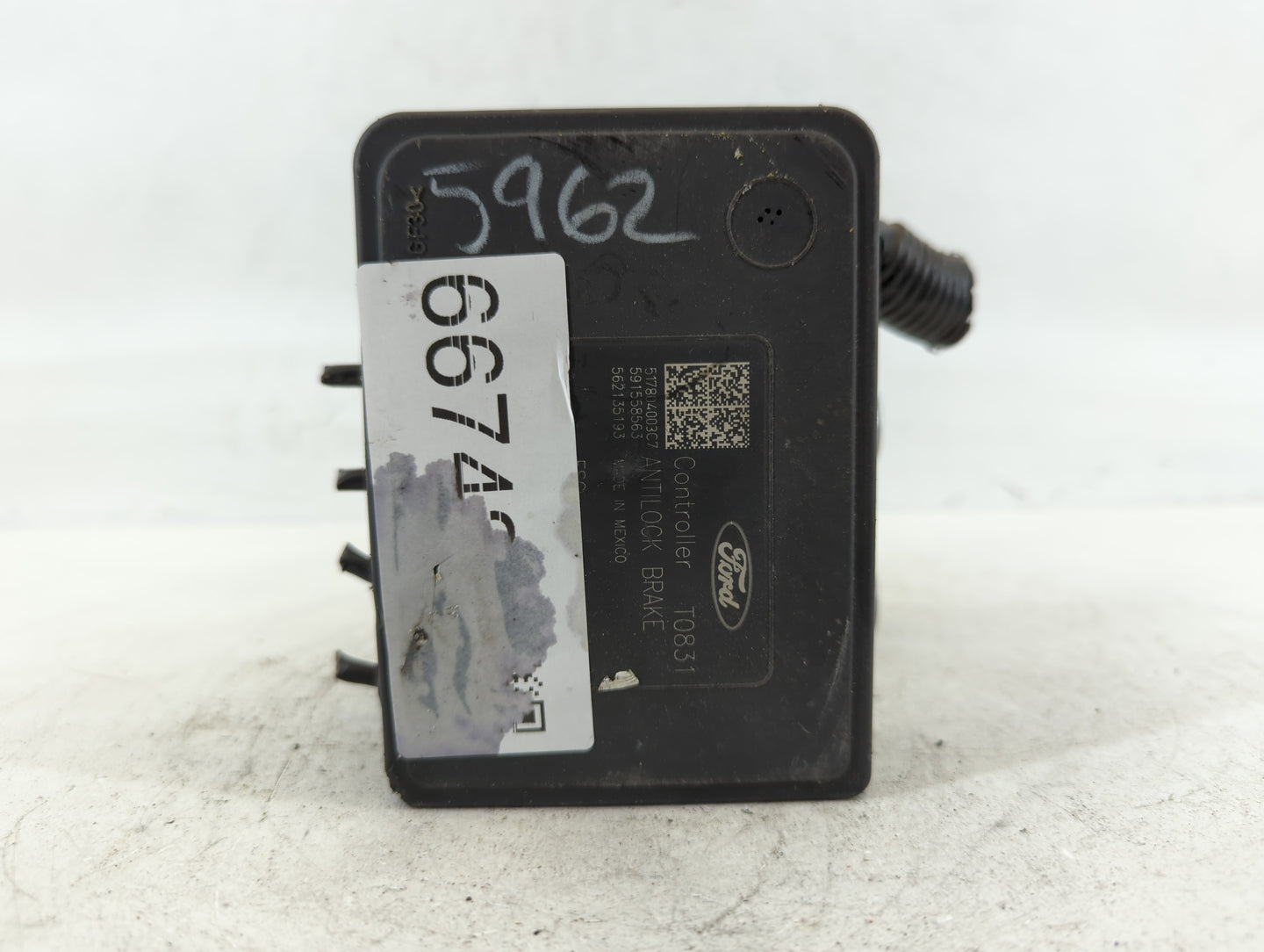 2017-2018 Ford Fusion ABS Pump Control Module Replacement P/N:HG9C-2B373-AH Fits Fits 2017 2018 OEM Used Auto Parts - Oemuse