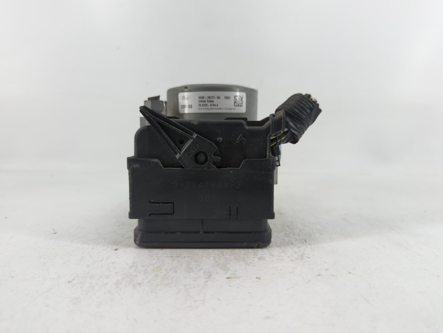 2017-2018 Ford Fusion ABS Pump Control Module Replacement P/N:HG9C-2B373-BH Fits Fits 2017 2018 OEM Used Auto Parts - Oemuse