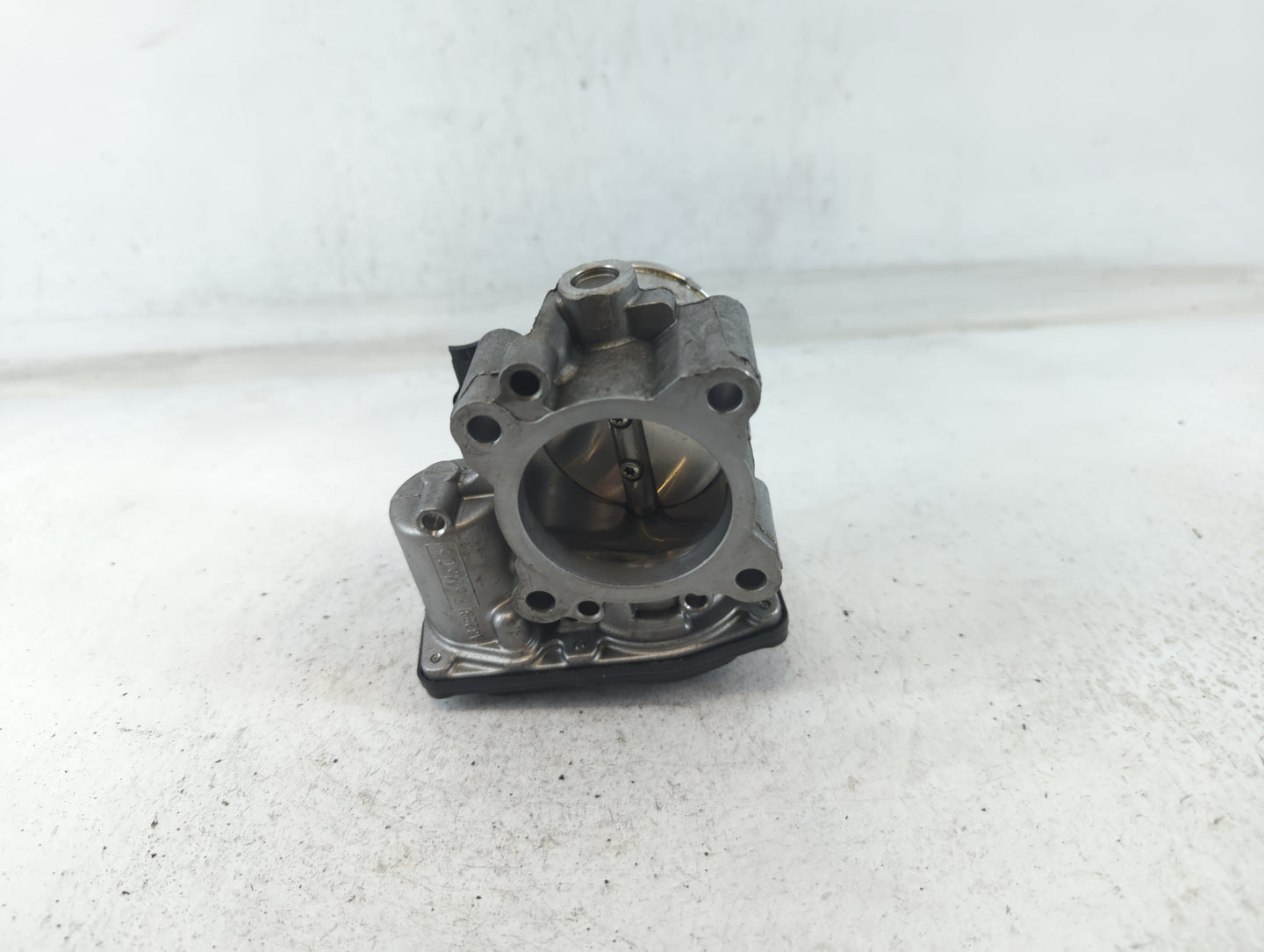 2014-2020 Ford Fusion Throttle Body P/N:DS7G-9F991-CA Fits Fits 2014 2015 2016 2017 2018 2019 2020 OEM Used Auto Parts - Oem