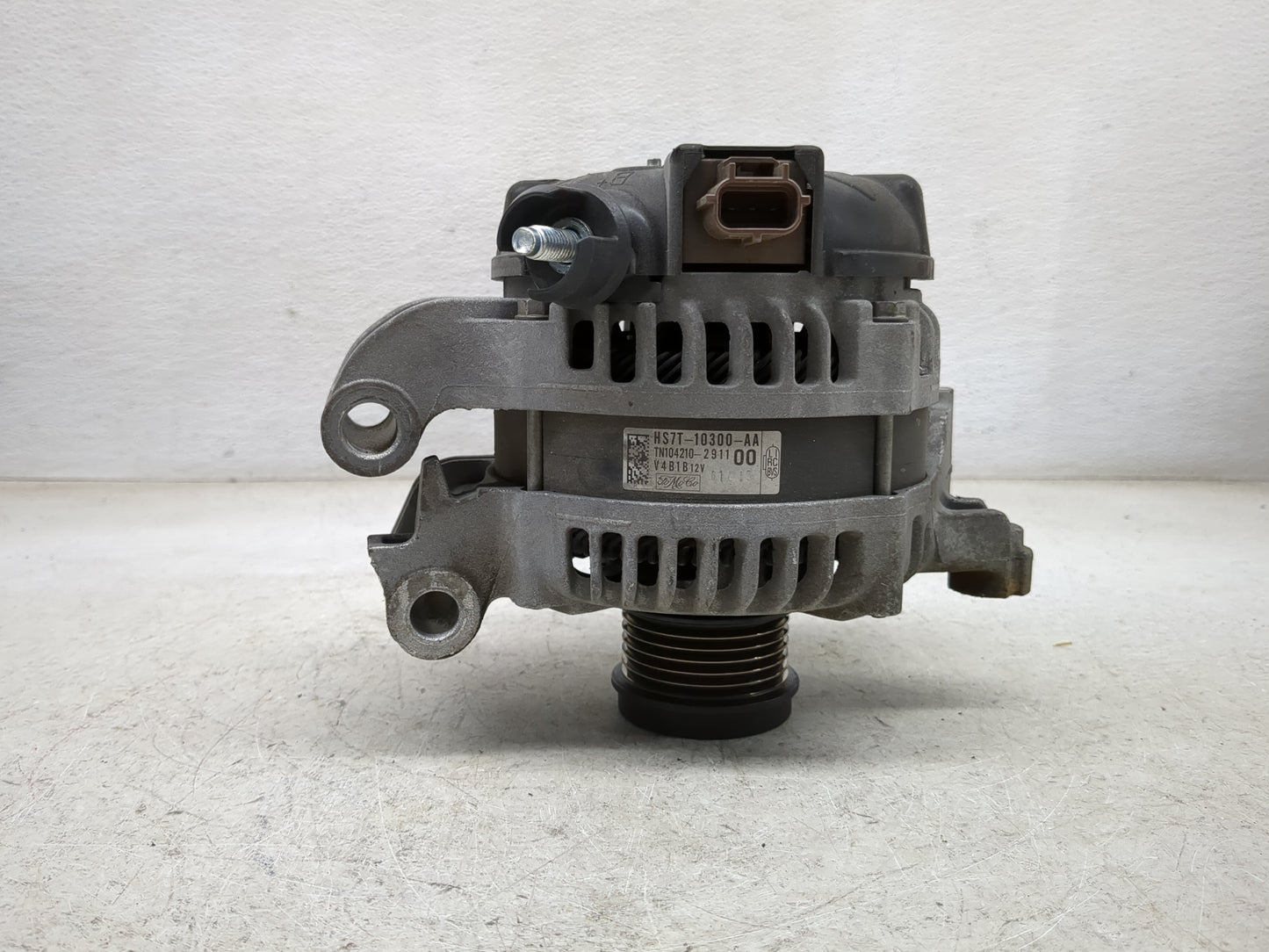 2016-2020 Ford Fusion Alternator Replacement Generator Charging Assembly Engine OEM P/N:TN104210-291100 HS7T-10300-AA Fits O