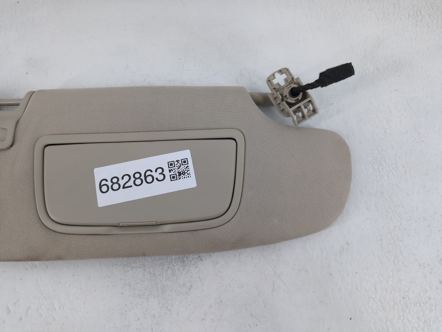 2017-2020 Ford Fusion Sun Visor Shade Replacement Passenger Right Mirror Fits Fits 2017 2018 2019 2020 OEM Used Auto Parts -