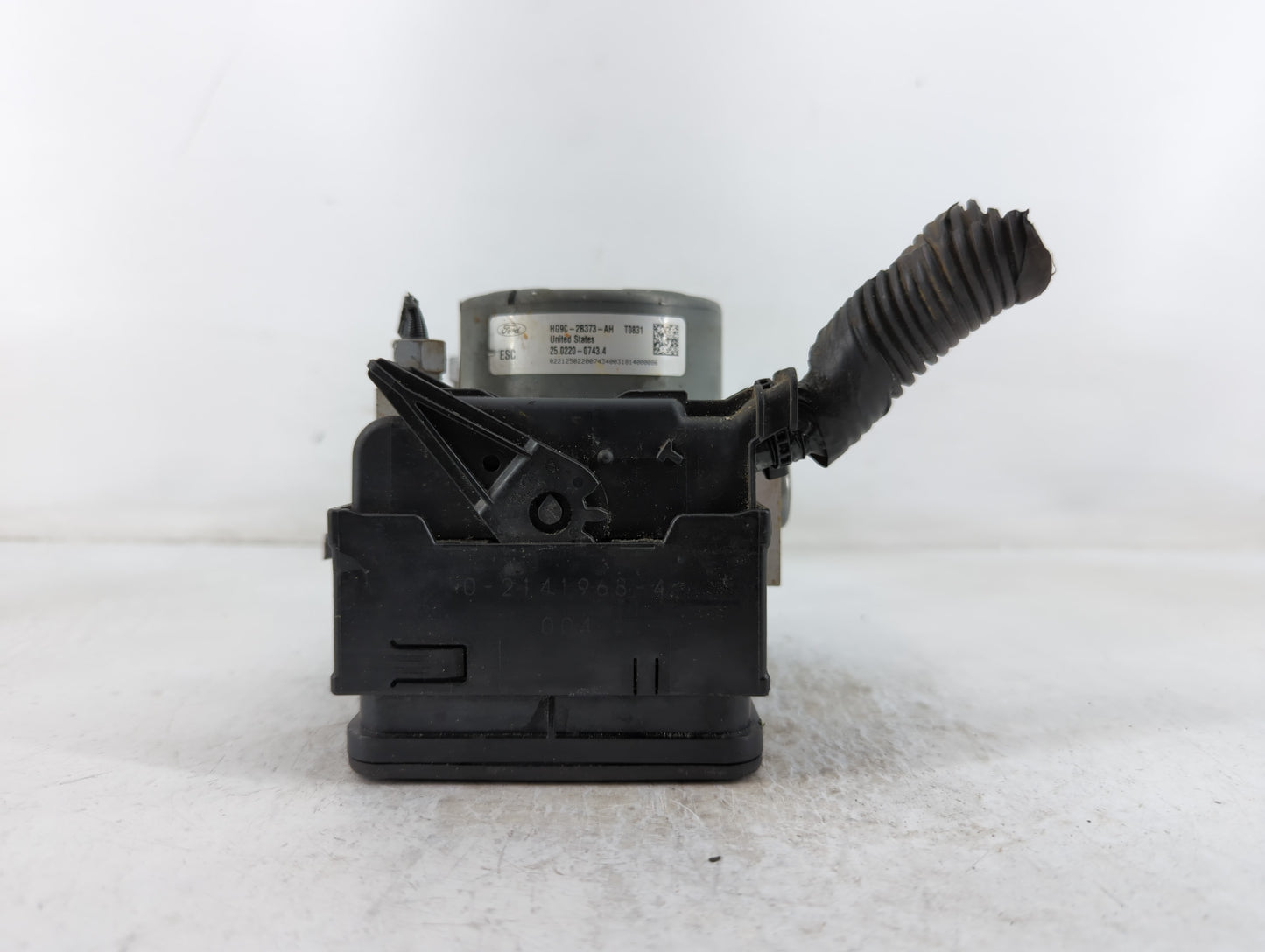 2017-2018 Ford Fusion ABS Pump Control Module Replacement P/N:T0831 HG9C-2B373-AH Fits Fits 2017 2018 OEM Used Auto Parts - 