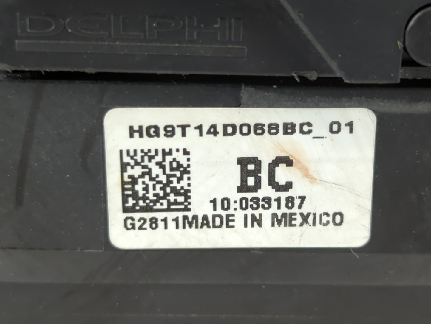 2017-2020 Ford Fusion Fusebox Fuse Box Panel Relay Module P/N:HG9T14D068BC_01 Fits Fits 2017 2018 2019 2020 OEM Used Auto Pa