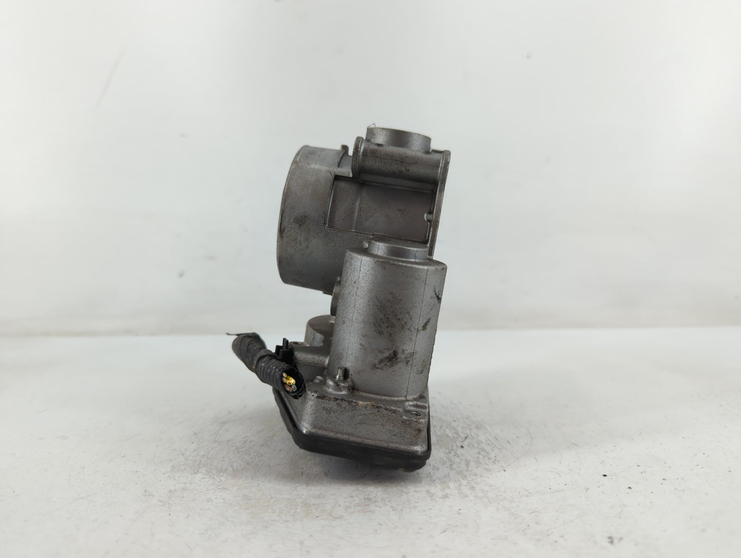 2013-2020 Ford Fusion Throttle Body P/N:DS7E-9F991-AJ Fits Fits 2013 2014 2015 2016 2017 2018 2019 2020 2021 2022 OEM Used A